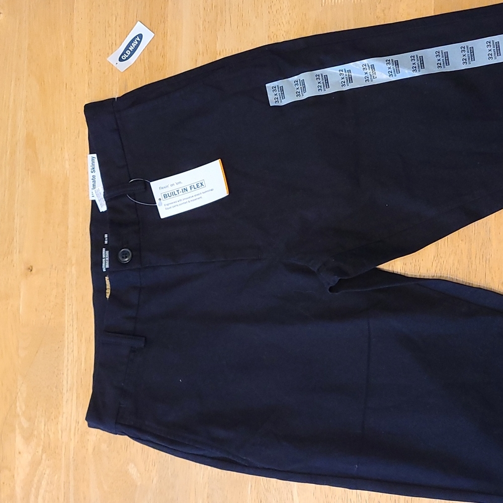 NWT Old Navy Ultimate Skinny Khakis 32x32